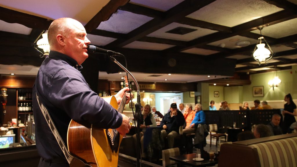 Live Music 7 days a week